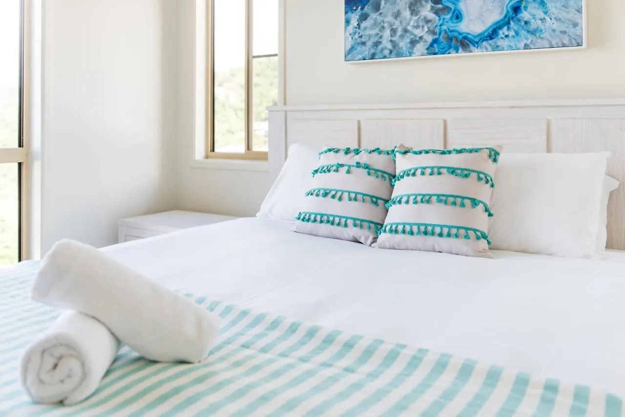 The Power House - Views & More Airlie Beach