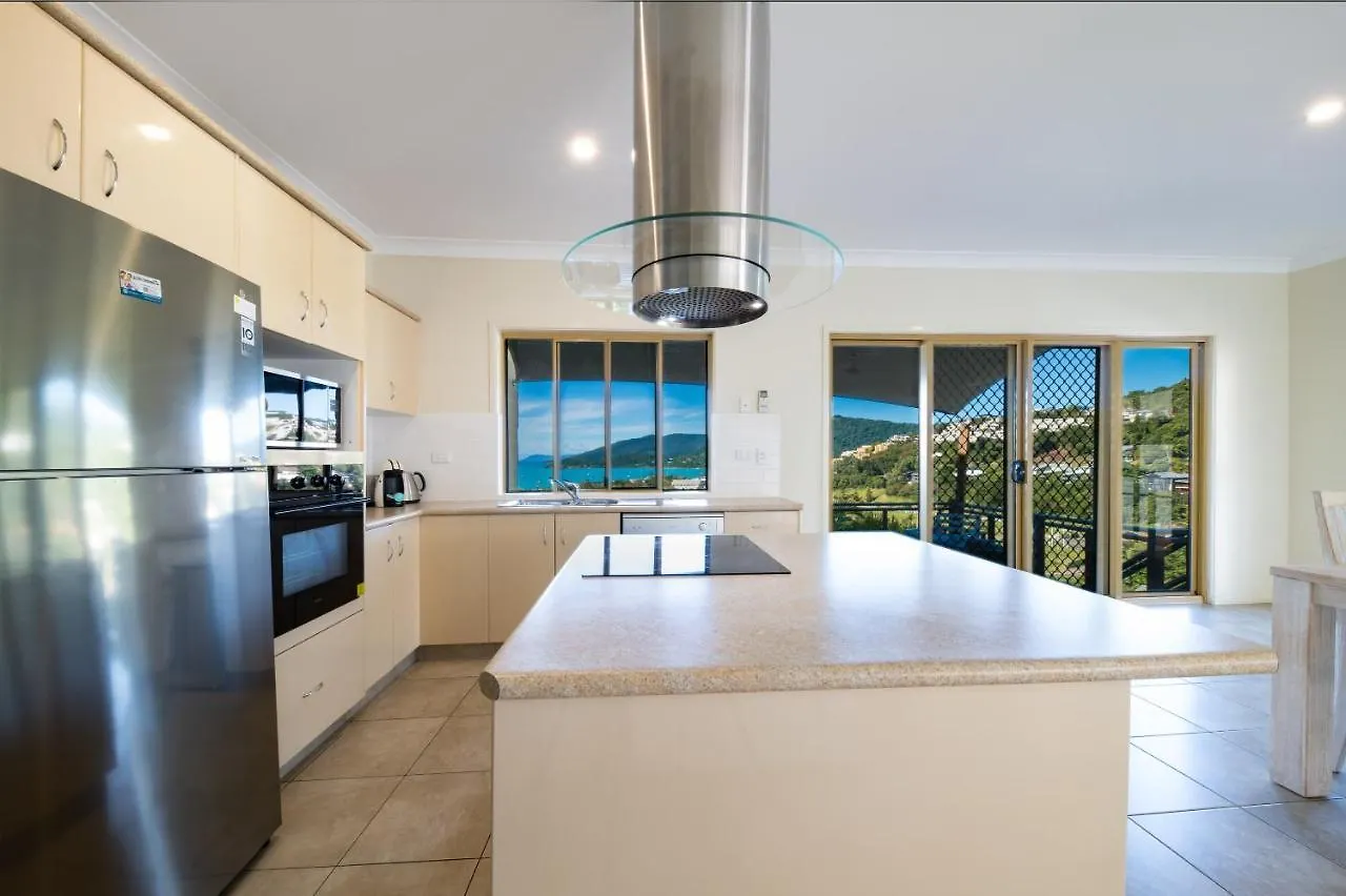 The Power House - Views & More Airlie Beach Vakantiehuis