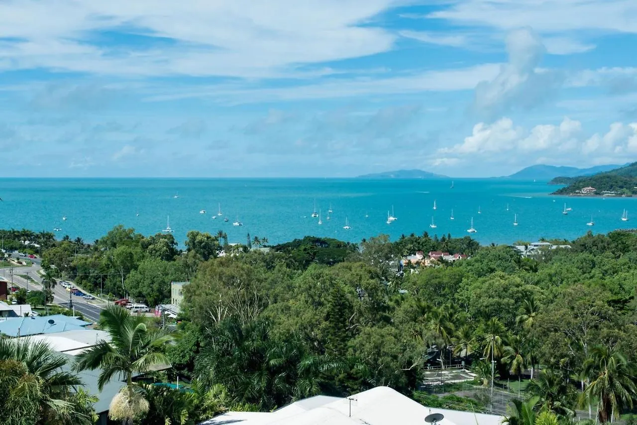 Vakantiehuis The Power House - Views & More Airlie Beach